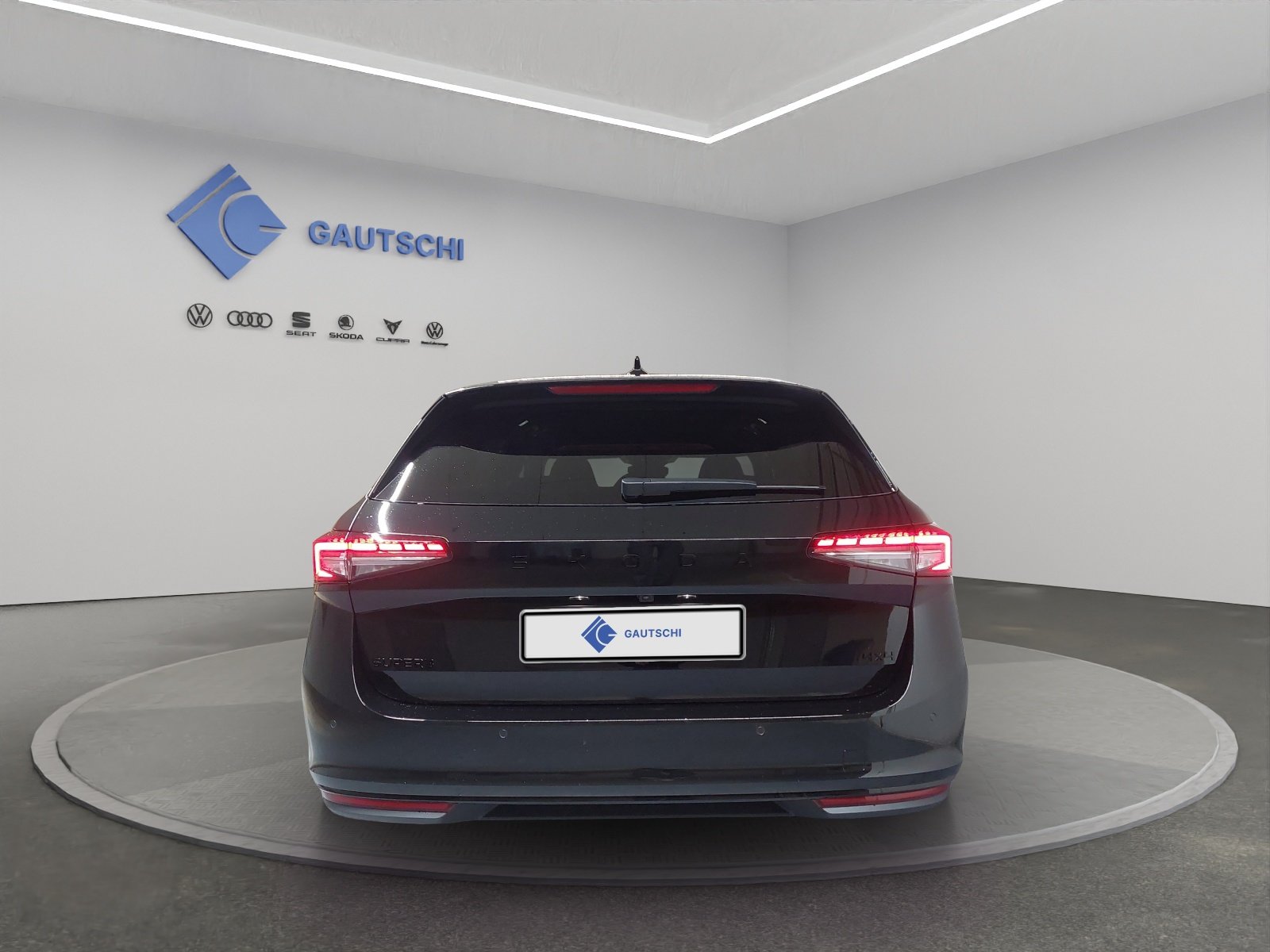SKODA Superb Combi 2.0 TSI Sportline 4x4 DSG, Petrol, Ex-demonstrator, Automatic - 4