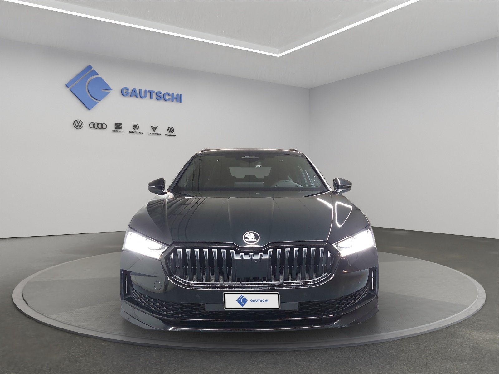 SKODA Superb Combi 2.0 TSI Sportline 4x4 DSG, Petrol, Ex-demonstrator, Automatic - 5