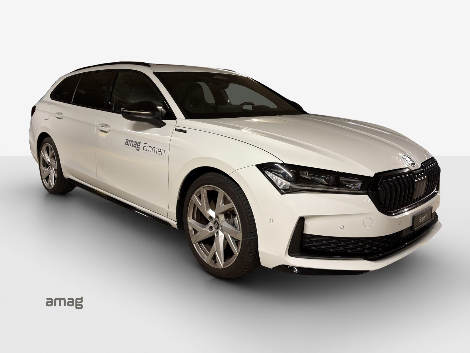 SKODA Superb Sportline, Petrol, Ex-demonstrator, Automatic - 6
