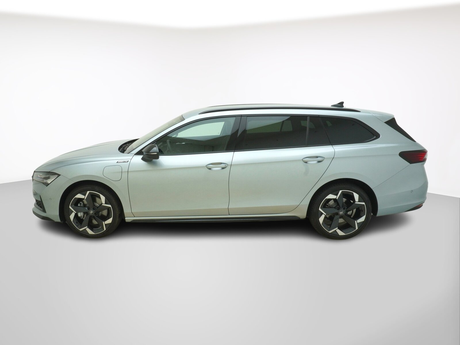 SKODA Superb 1.5 TSI Plug-in-Hybrid Sportline DSG, Hybride Rechargeable Essence/Électricité, Voiture de démonstration, Automatique - 2