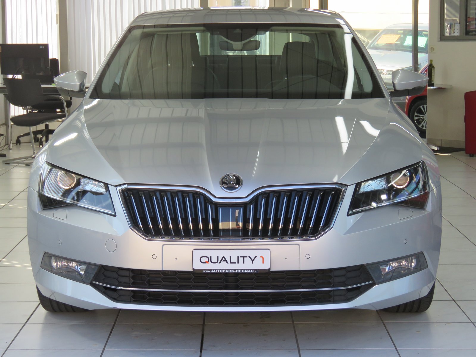 SKODA Superb 1.8 TSI Style DSG, Benzina, Occasioni / Usate, Automatico - 2