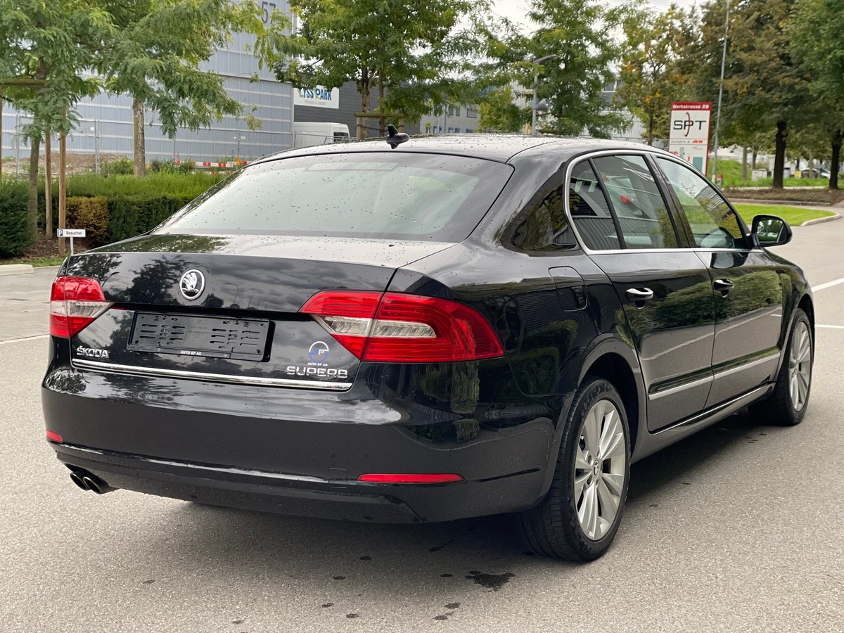 SKODA Superb 1.8 TSI Elegance 4x4, Essence, Occasion / Utilisé, Manuelle - 4