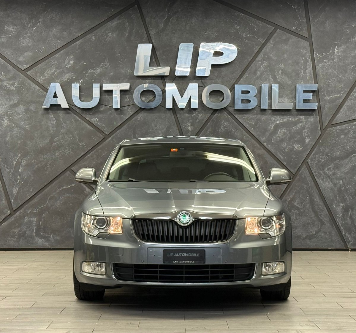 SKODA Superb 2.0 TDi Ambition DSG, Diesel, Occasioni / Usate, Automatico - 2