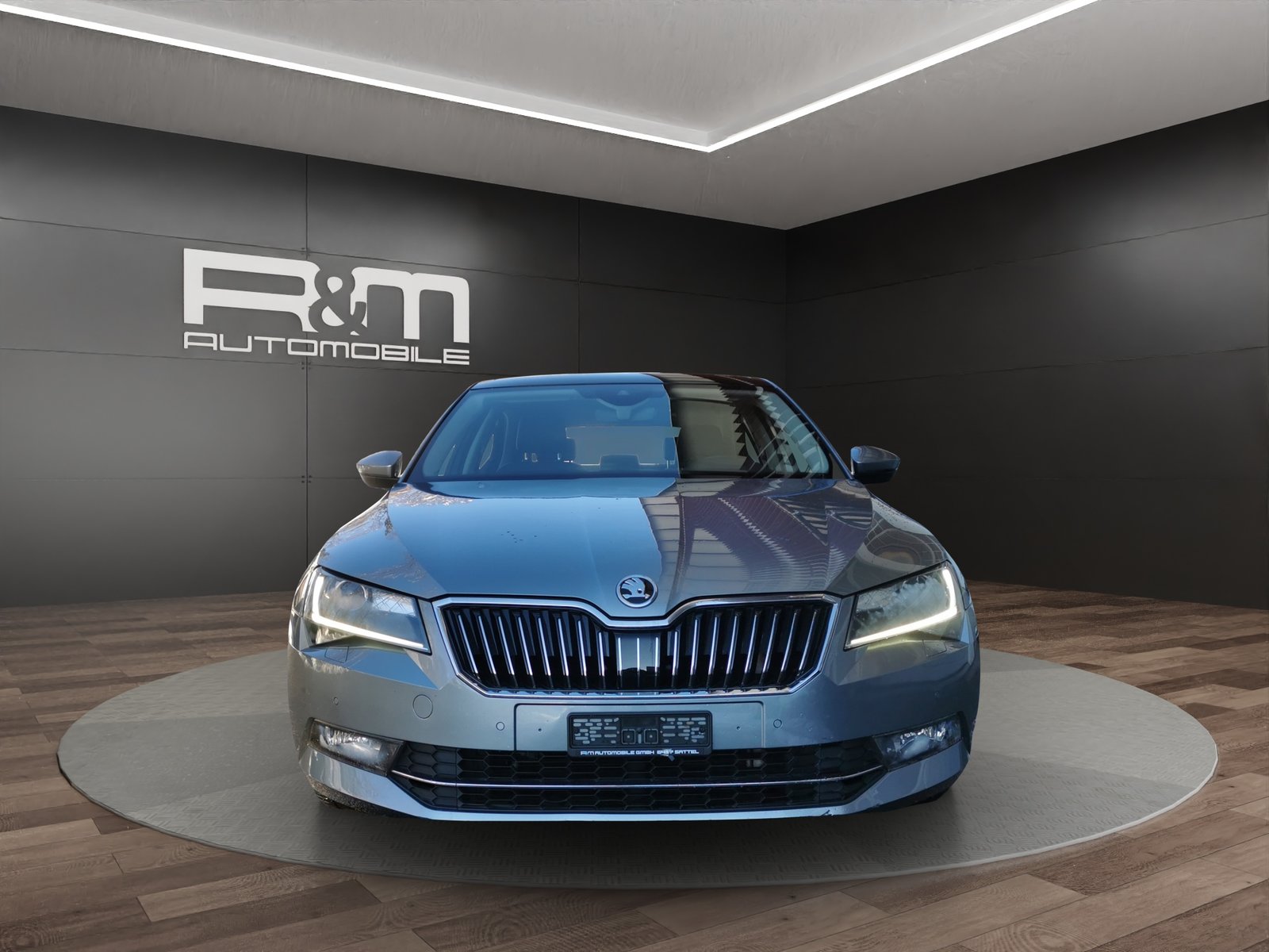 SKODA Superb 2.0 TDi Style DSG