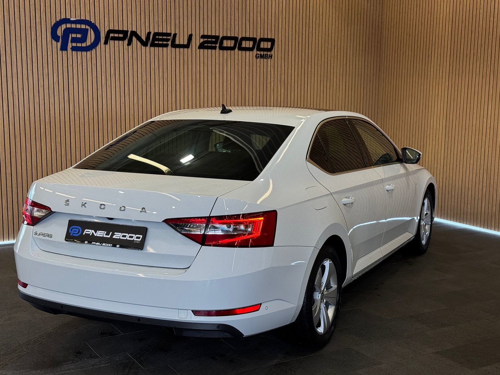 SKODA Superb Combi 2.0 TDI Style DSG, Diesel, Occasion / Gebraucht, Automatik - 3