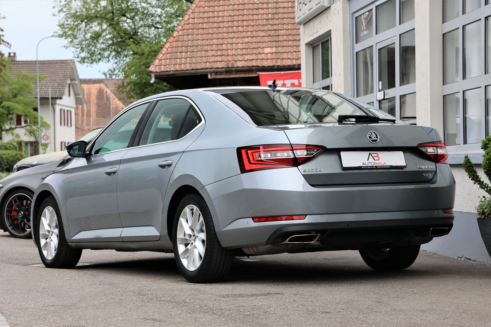 SKODA Superb 2.0 TSI Style 4x4 DSG, Essence, Occasion / Utilisé, Automatique - 3