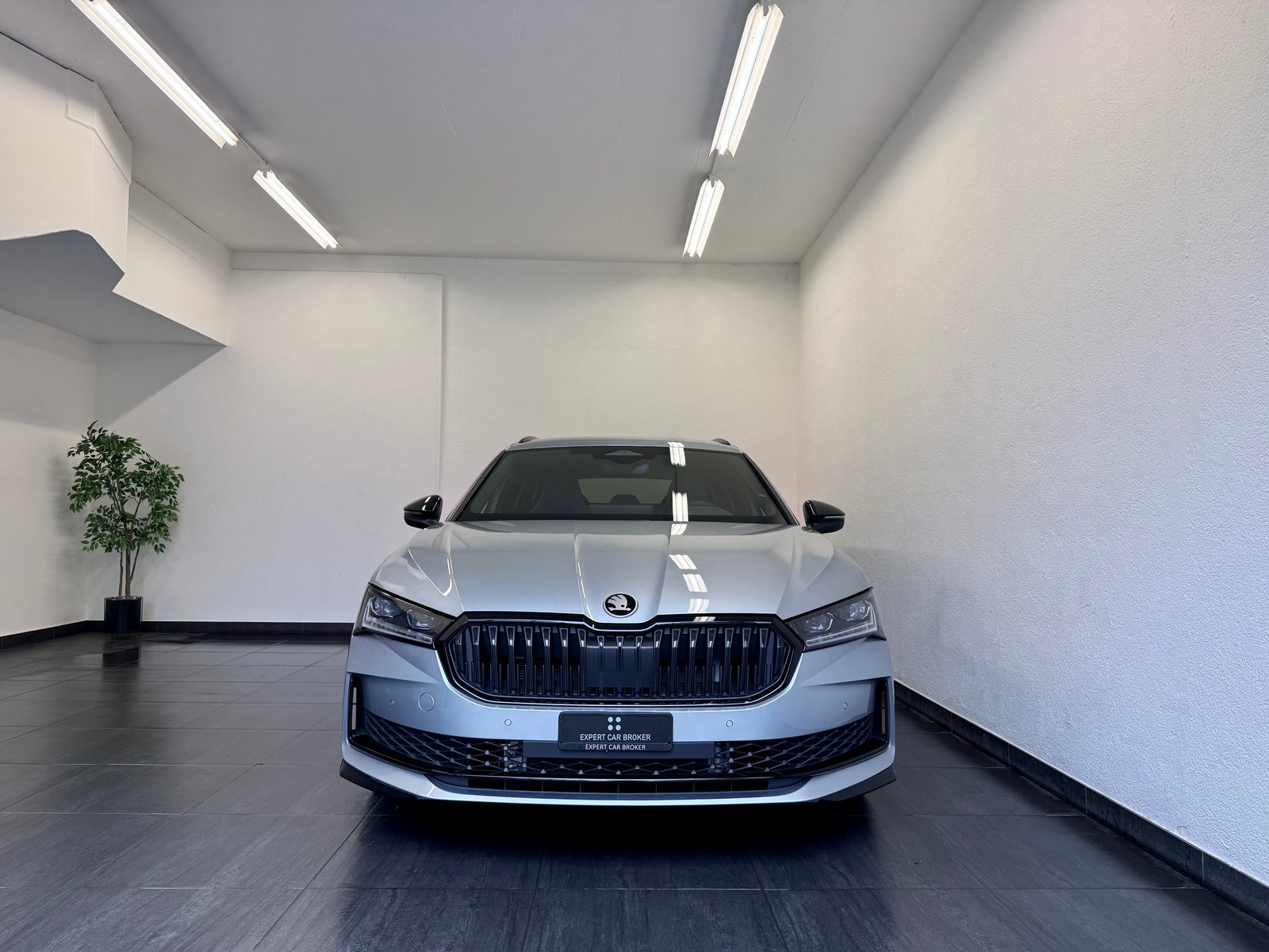 SKODA Superbe Combi Sportline 2.0 TDI 4x4 DSG, Diesel, Occasion / Gebraucht, Automatik - 5