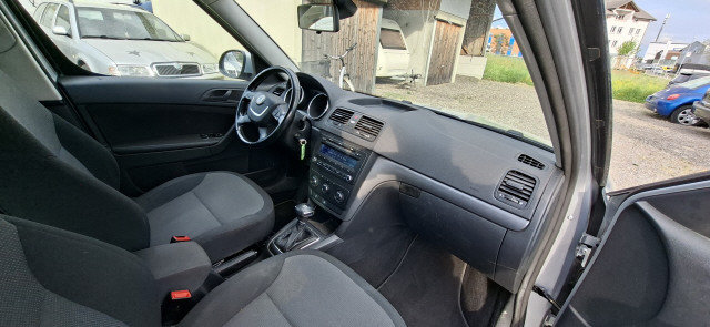 SKODA Yeti 2.0 TDI Ambition 4x4, Diesel, Occasioni / Usate, Automatico - 7