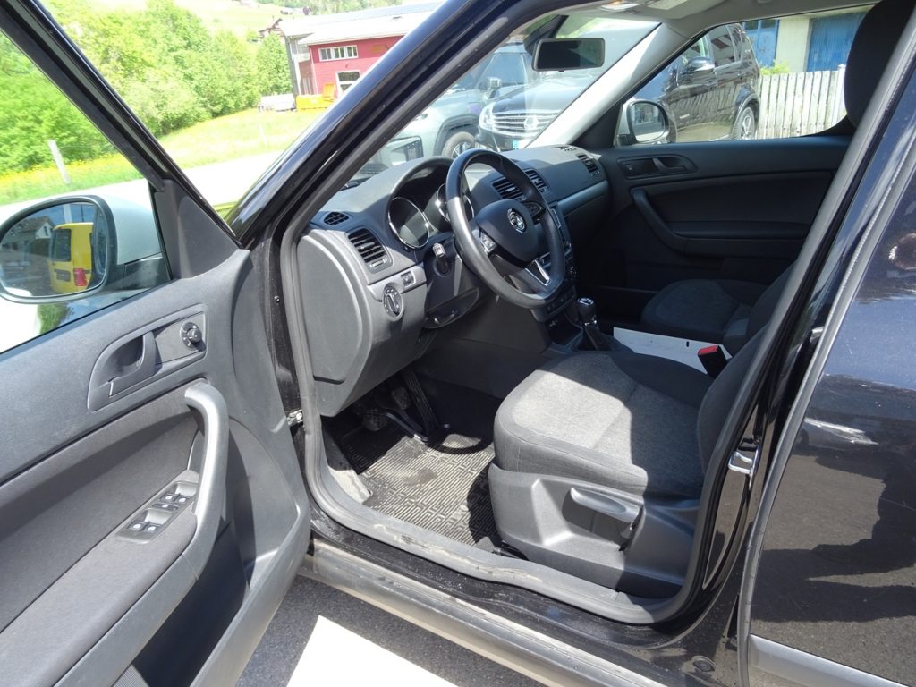 SKODA YETI 2.0 TDI 150 Active 4x4, Diesel, Occasion / Gebraucht, Handschaltung - 6