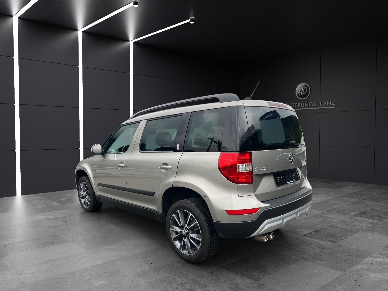 SKODA Yeti Outdoor 2.0 TDI 150 Ambition 4x4 DSG, Diesel, Second hand / Used, Automatic - 4