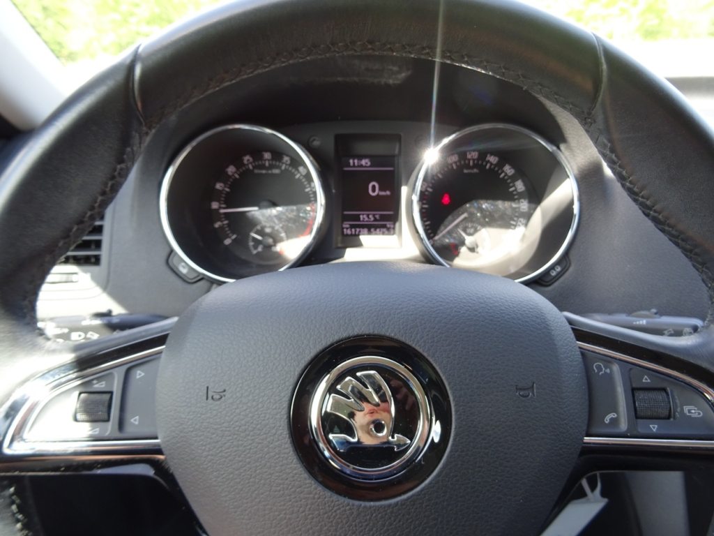 SKODA YETI 2.0 TDI 150 Active 4x4, Diesel, Occasion / Gebraucht, Handschaltung - 7