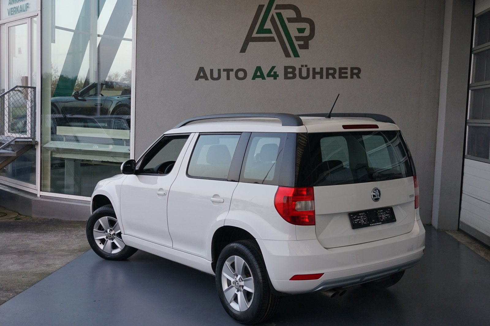 SKODA Yeti 2.0 TDI Active 4x4, Diesel, Occasioni / Usate, Manuale - 6