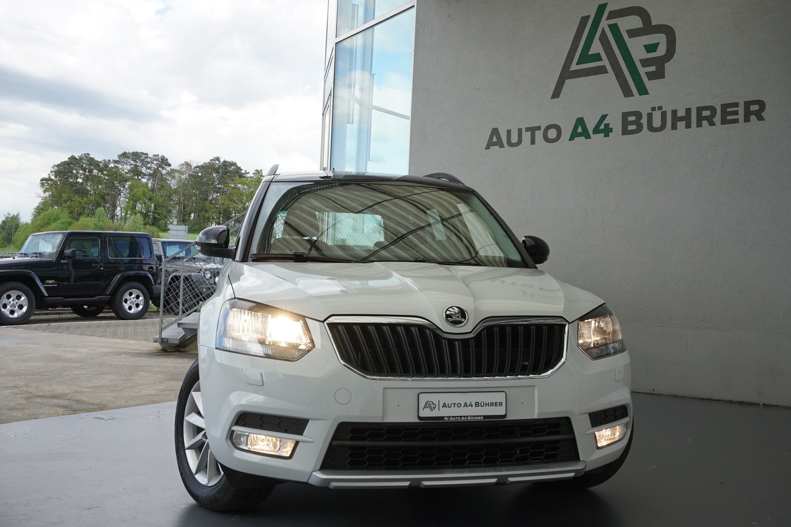 SKODA Yeti 1.4 TSI Ambition 4x4, Petrol, Second hand / Used, Automatic - 3