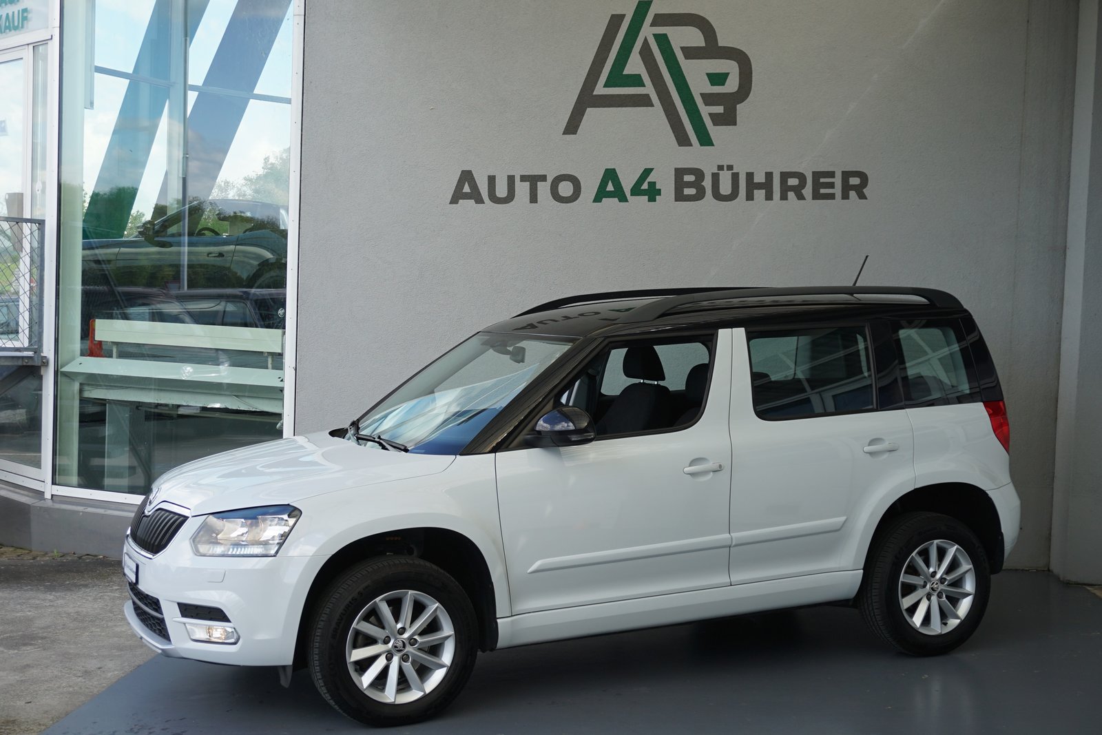 SKODA Yeti 1.4 TSI Ambition 4x4, Petrol, Second hand / Used, Automatic - 4