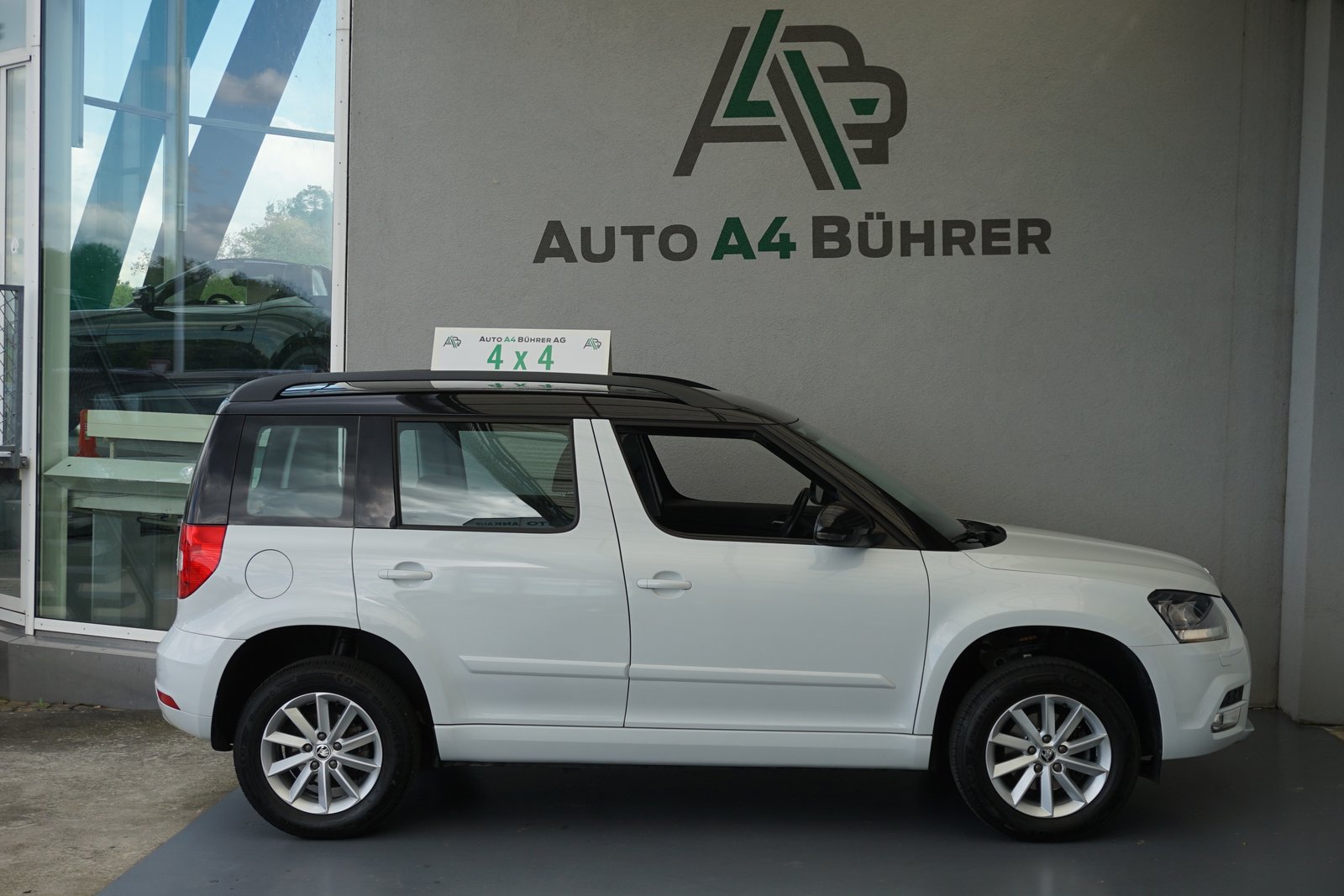 SKODA Yeti 1.4 TSI Ambition 4x4, Petrol, Second hand / Used, Automatic - 5