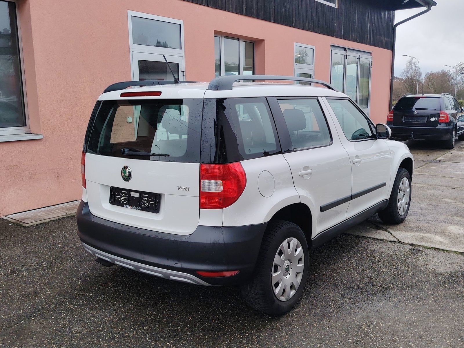 SKODA Yeti 2.0 TDI Ambition 4x4, Diesel, Occasion / Gebraucht, Handschaltung - 4