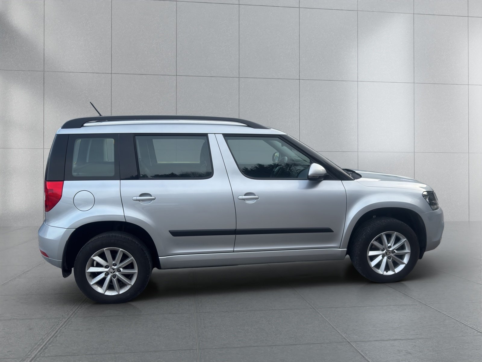 SKODA Yeti 2.0 TDI Style Outdoor 4x4, Diesel, Occasion / Utilisé, Manuelle - 6