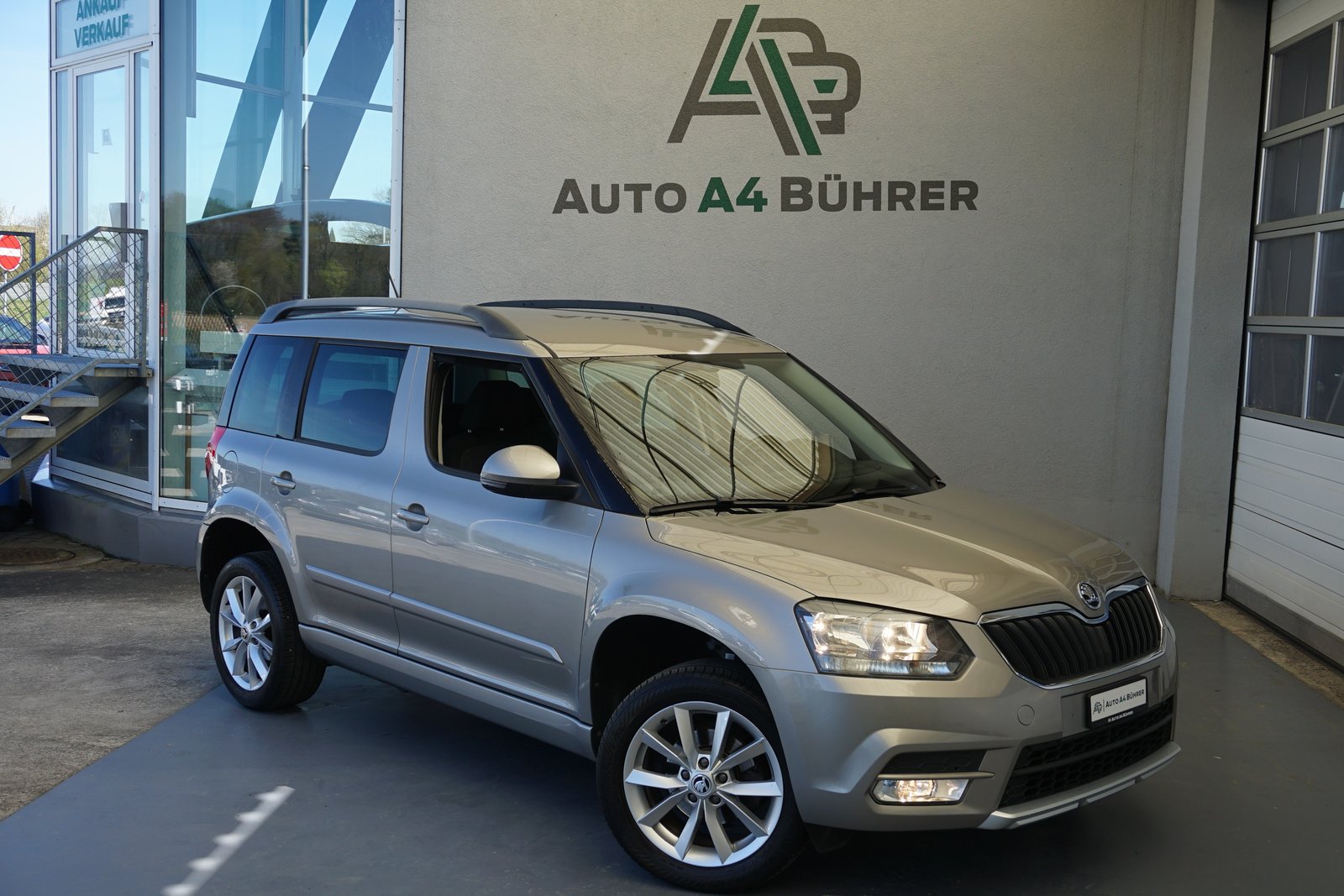 SKODA Yeti 1.2 TSI Active DSG-Automat 105PS, Benzin, Occasion / Gebraucht, Automatik - 2