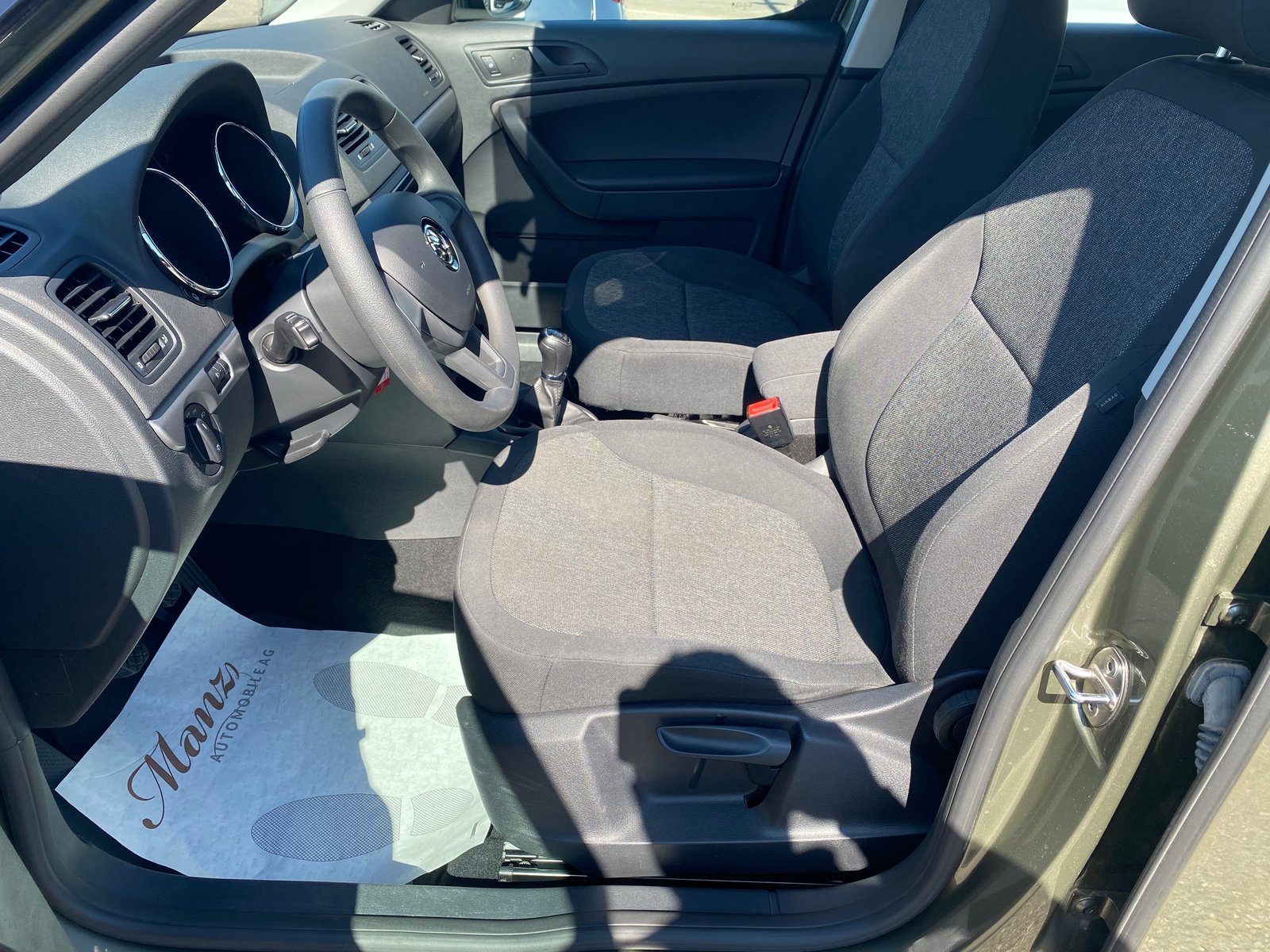 SKODA Yeti 1.4 TSI 150PS Active Outdoor 4x4, Benzin, Occasion / Gebraucht, Handschaltung - 6