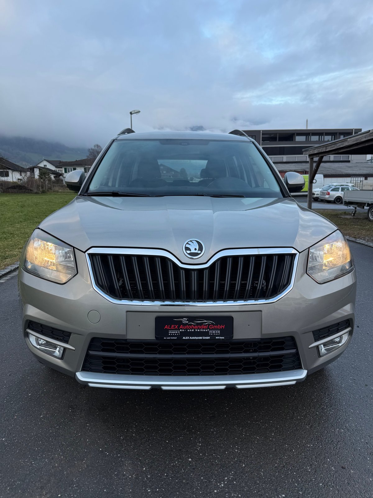 SKODA YETI 1.8 TSI LK 4x4 DSG, Petrol, Second hand / Used, Automatic - 2