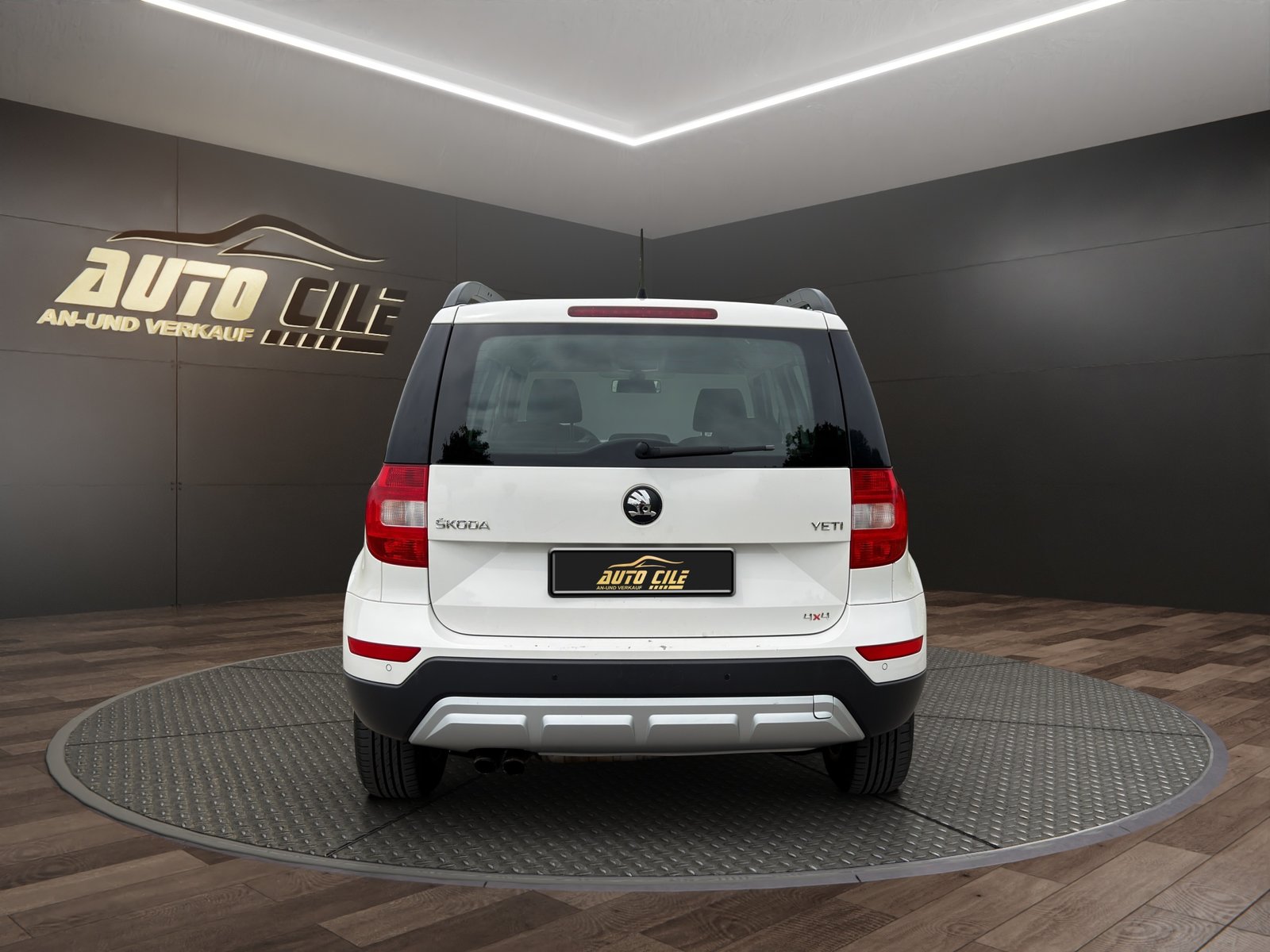 SKODA Yeti 1.8 TSI Ambition Outdoor 4x4, Petrol, Second hand / Used, Manual - 7