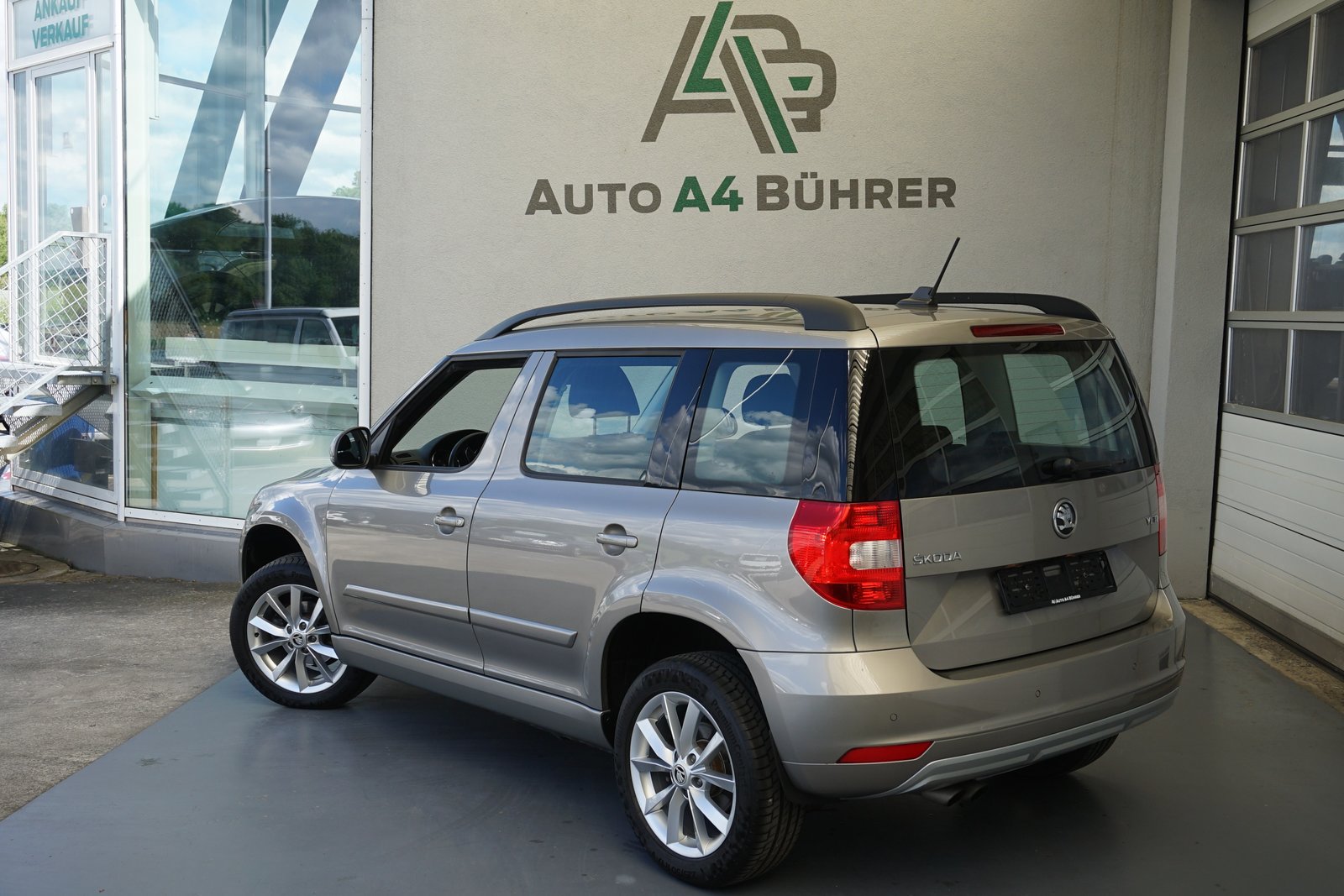 SKODA Yeti 1.4 TSI Elegance, Benzin, Occasion / Gebraucht, Automatik - 6