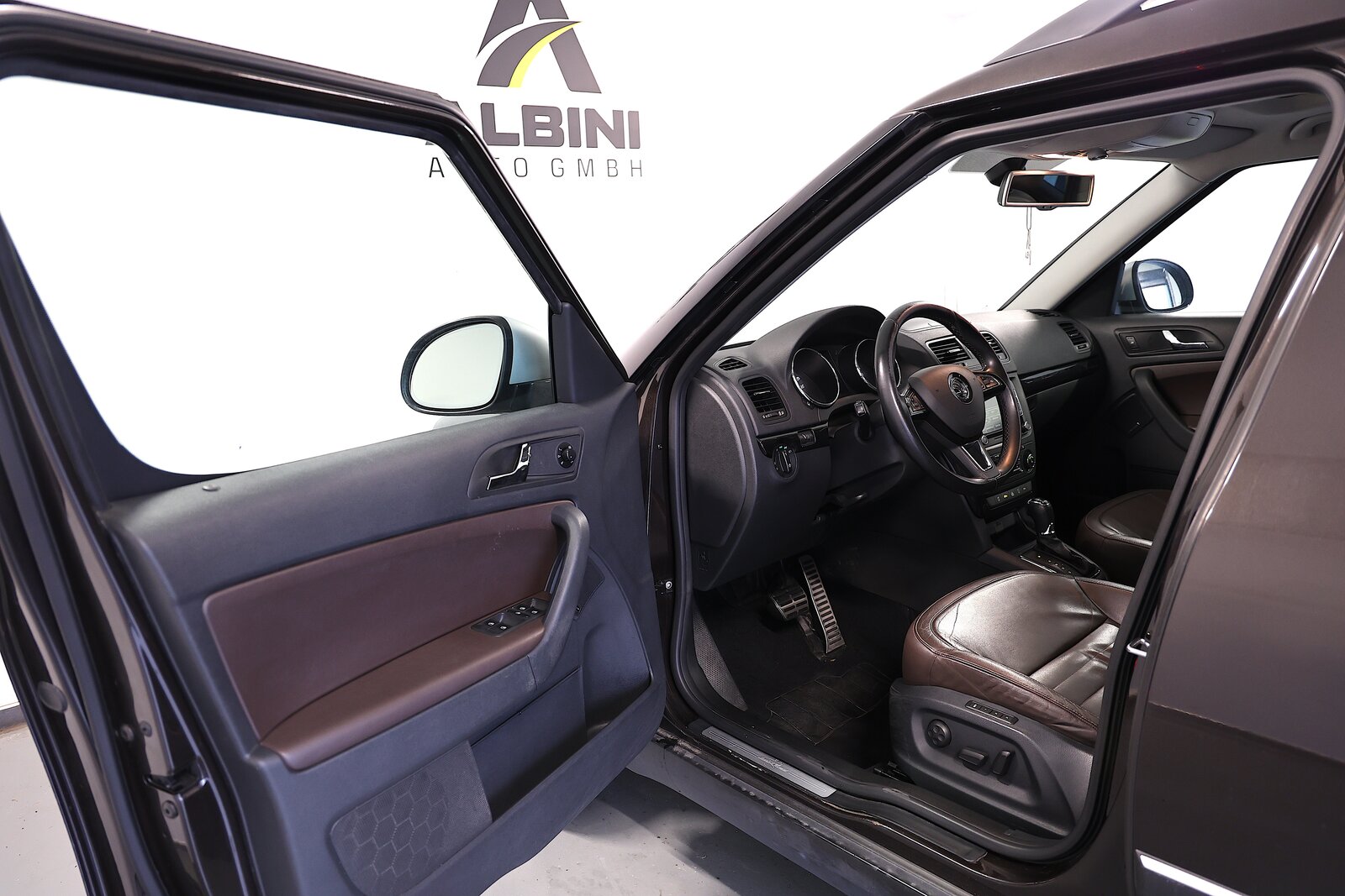 SKODA Yeti 2.0 TDI LK 4x4 DSG, Diesel, Second hand / Used, Automatic - 5