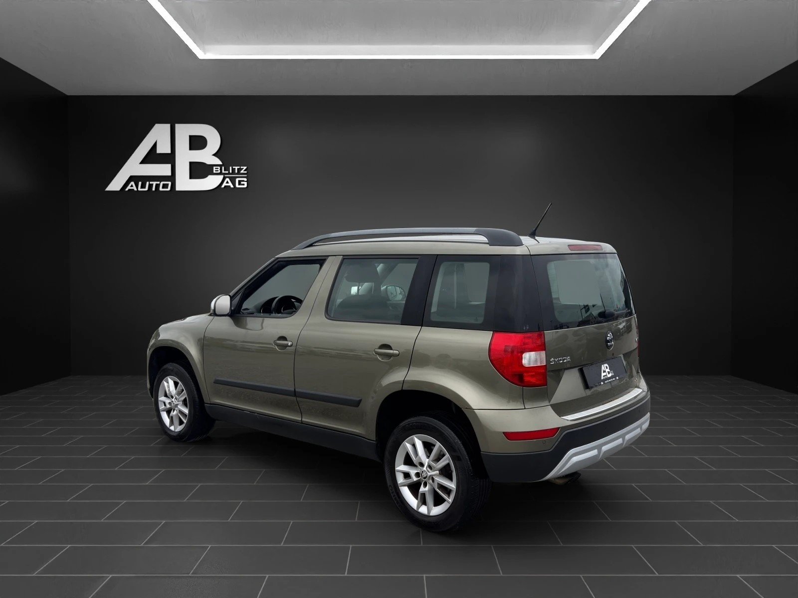 SKODA Yeti 2.0 TDI Active 4x4, Diesel, Occasion / Gebraucht, Handschaltung - 3