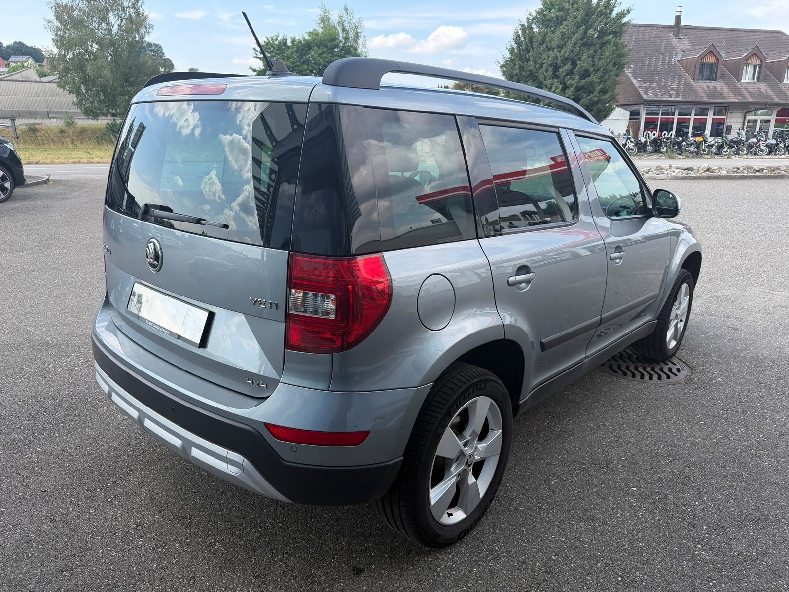 SKODA Yeti 2.0 TDI Outdoor Swiss Joy 4x4 DSG, Diesel, Occasioni / Usate, Automatico - 5