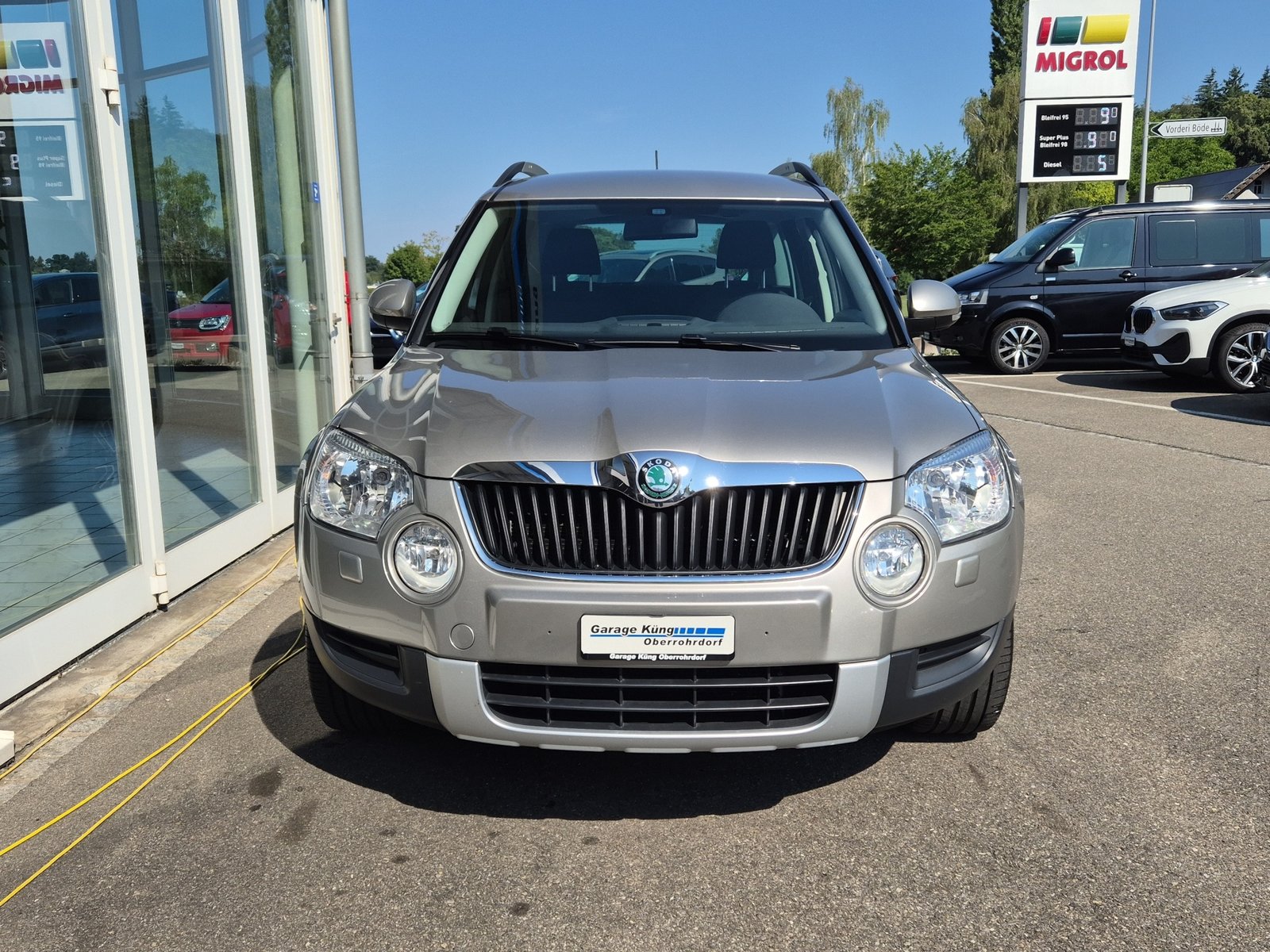 SKODA Yeti 1.4 TSI Fresh, Petrol, Second hand / Used, Manual - 2
