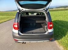 SKODA Yeti 2.0 TDI Active 4x4, Diesel, Second hand / Used, Manual - 6