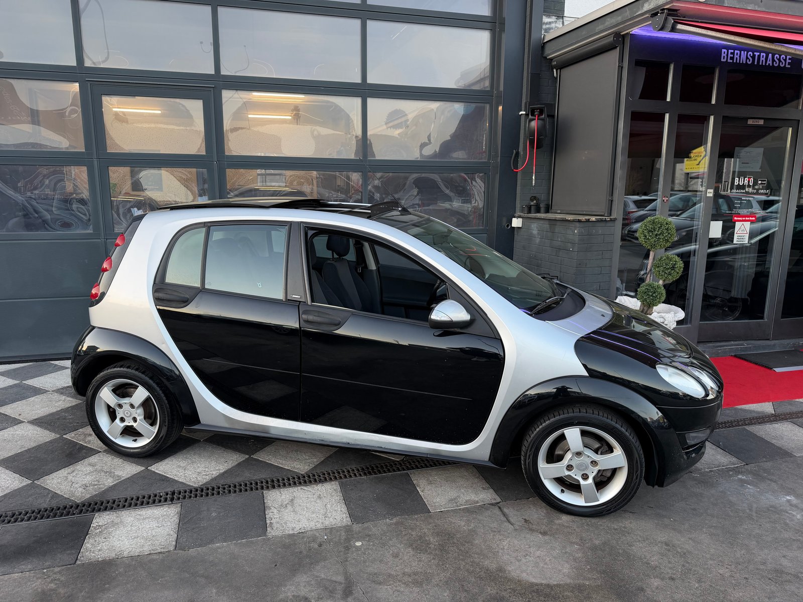 SMART forfour 1.3 passion, Petrol, Second hand / Used, Automatic - 3