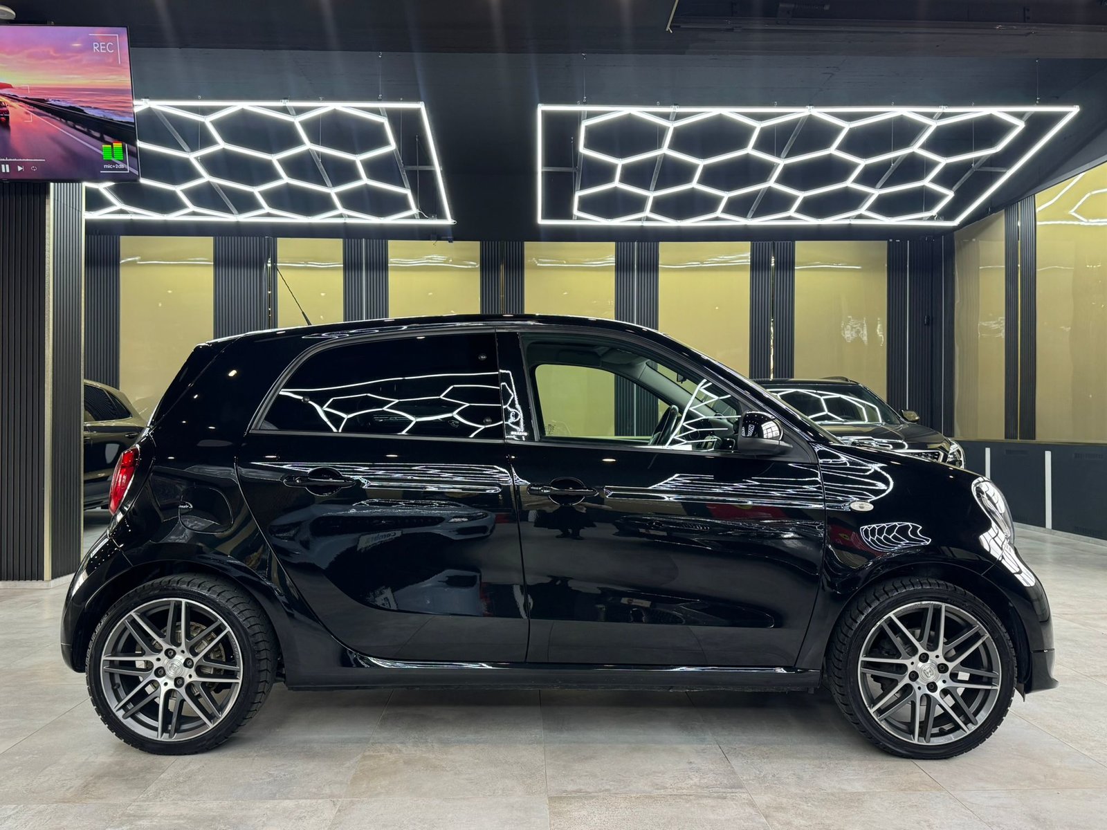 SMART forfour Brabus twinamic, Essence, Occasion / Utilisé, Automatique - 4