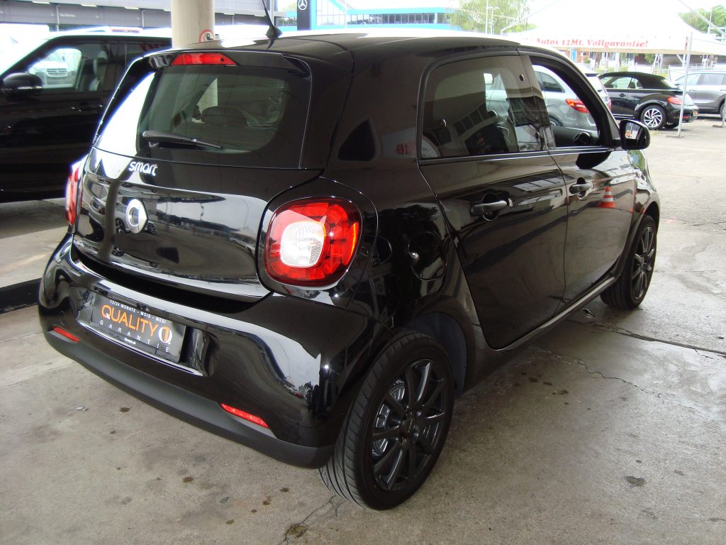 SMART FORFOUR 0.9 Passion twinamic, Essence, Occasion / Utilisé, Automatique - 5