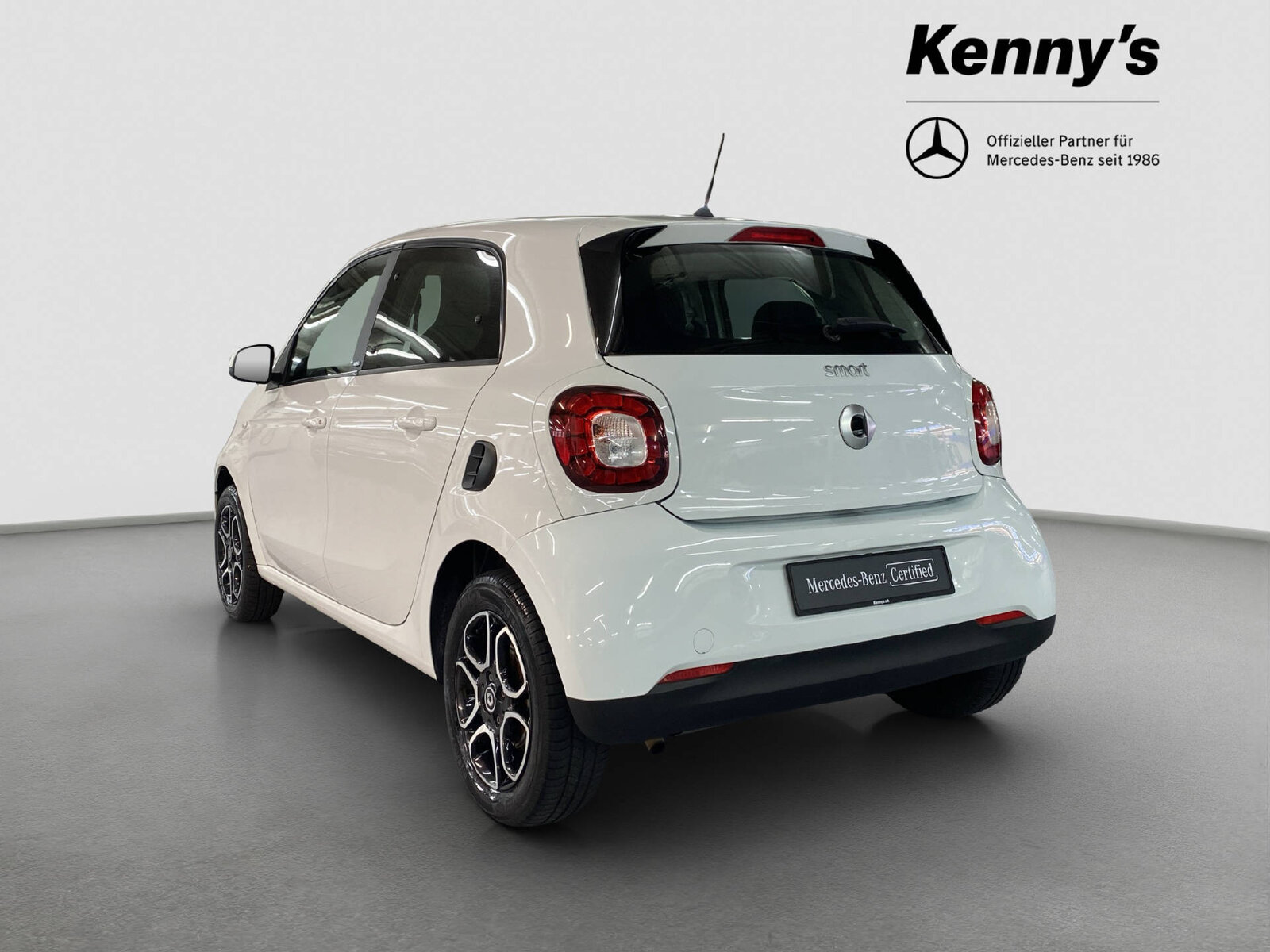 SMART Forfour 0.9 Passion twinamic, Petrol, Second hand / Used, Automatic - 4
