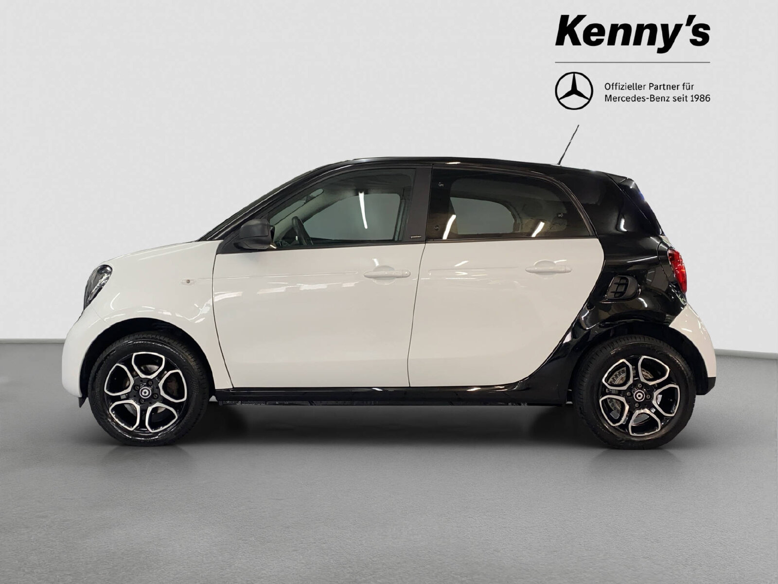SMART Forfour 0.9 Passion twinamic, Benzin, Occasion / Gebraucht, Automatik - 3