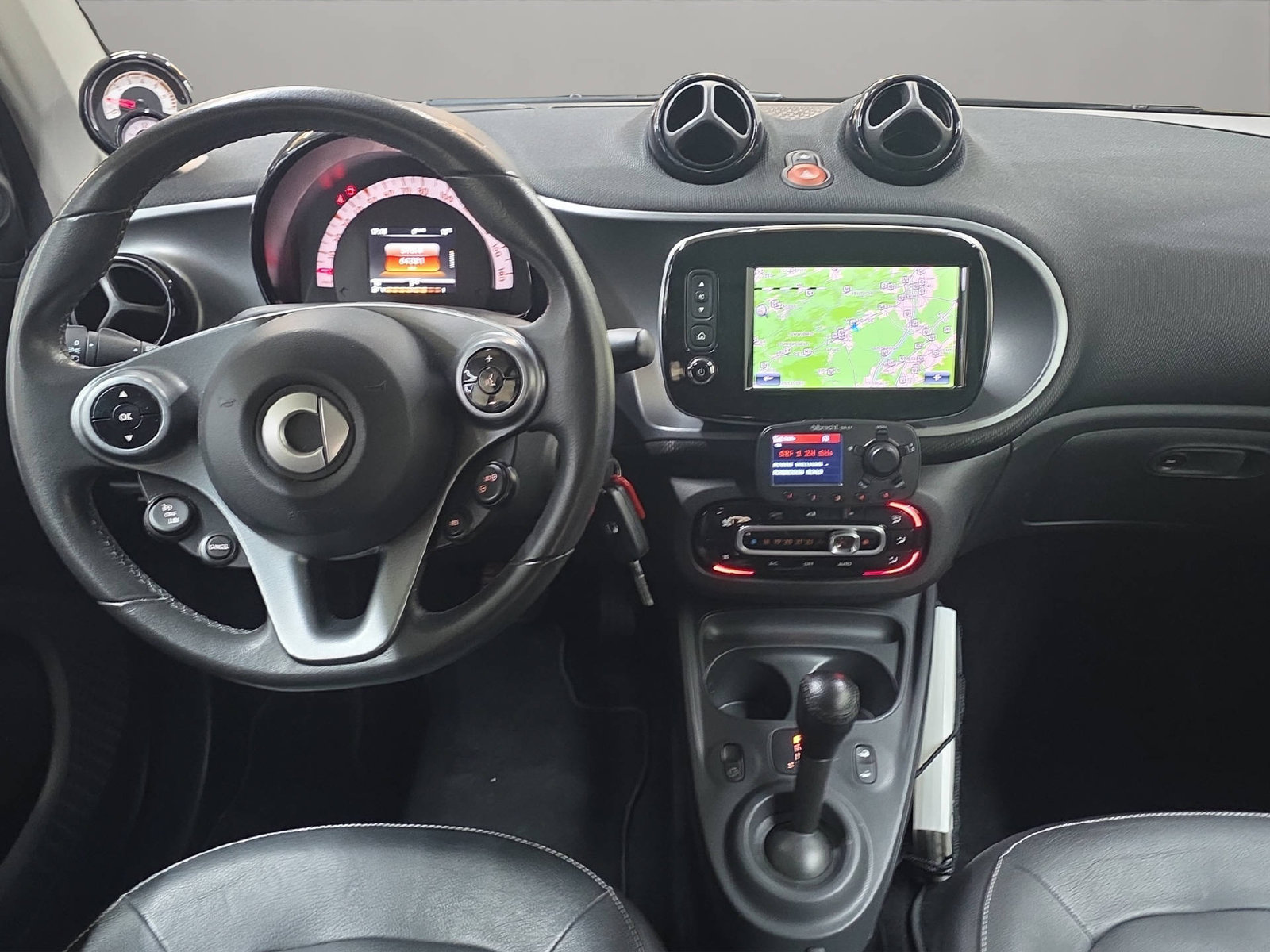 SMART Fortwo Cabrio 1.0 71 Prime twinamic, Benzin, Occasion / Gebraucht, Automatik - 7