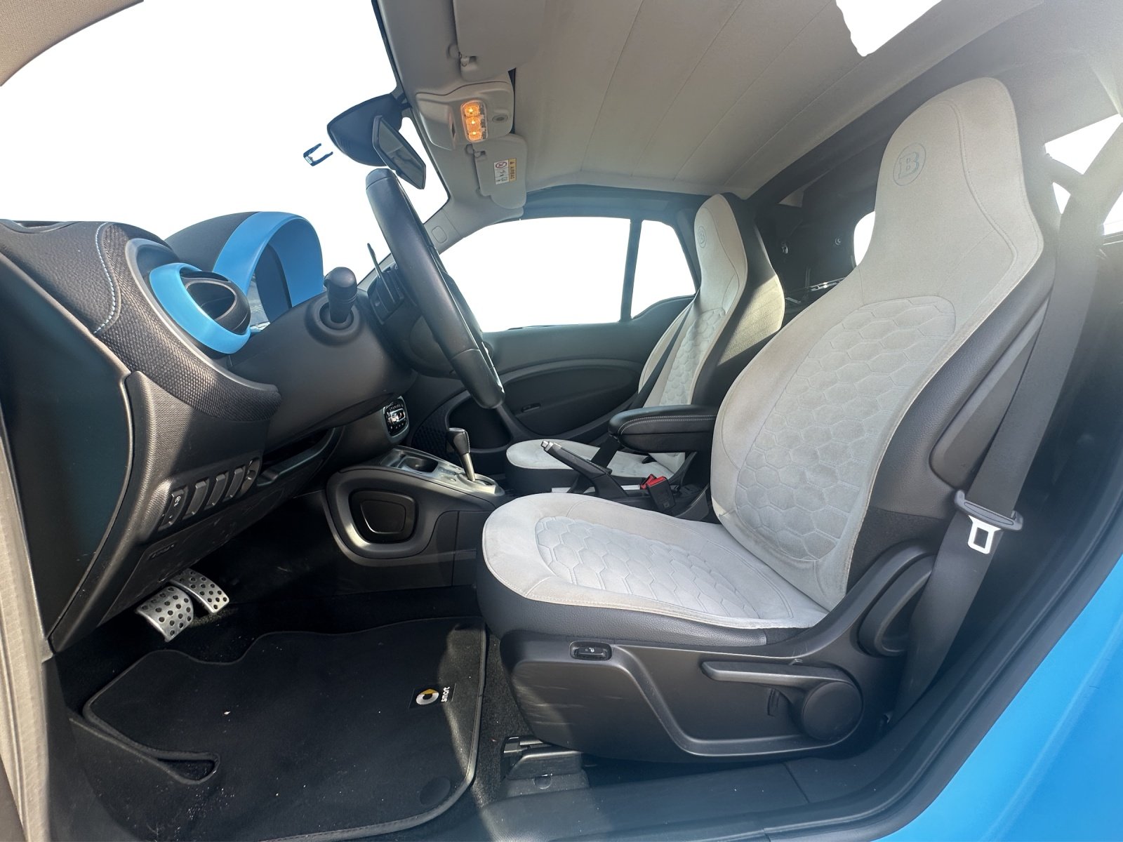SMART Fortwo Cabrio 0.9 Brabus Style, Essence, Occasion / Utilisé, Manuelle - 5