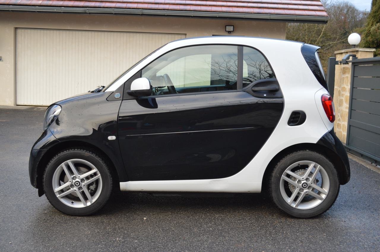 SMART fortwo EQ passion, Electric, Second hand / Used, Automatic - 7