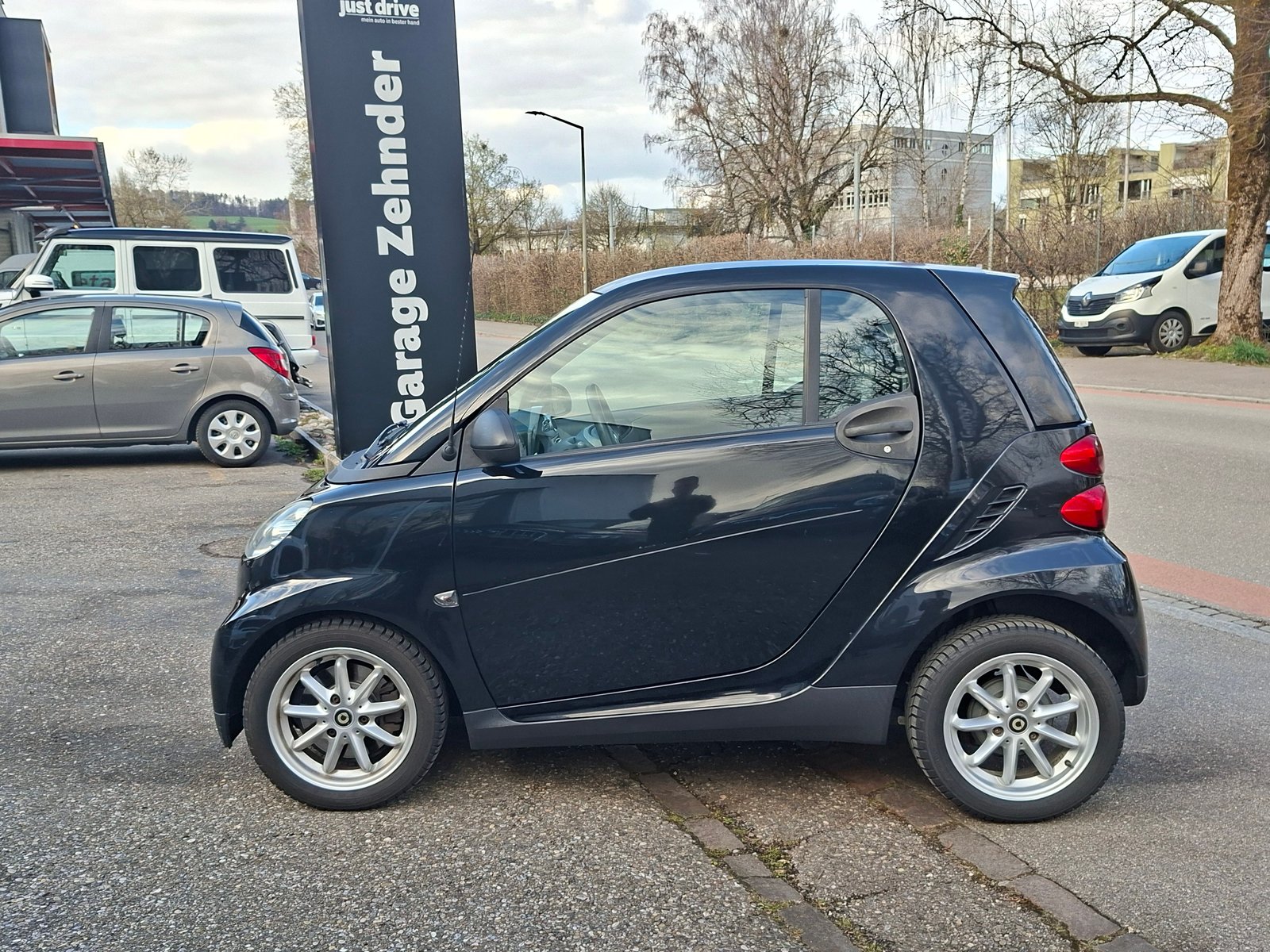 SMART fortwo pure mhd softip, Petrol, Second hand / Used, Automatic - 5
