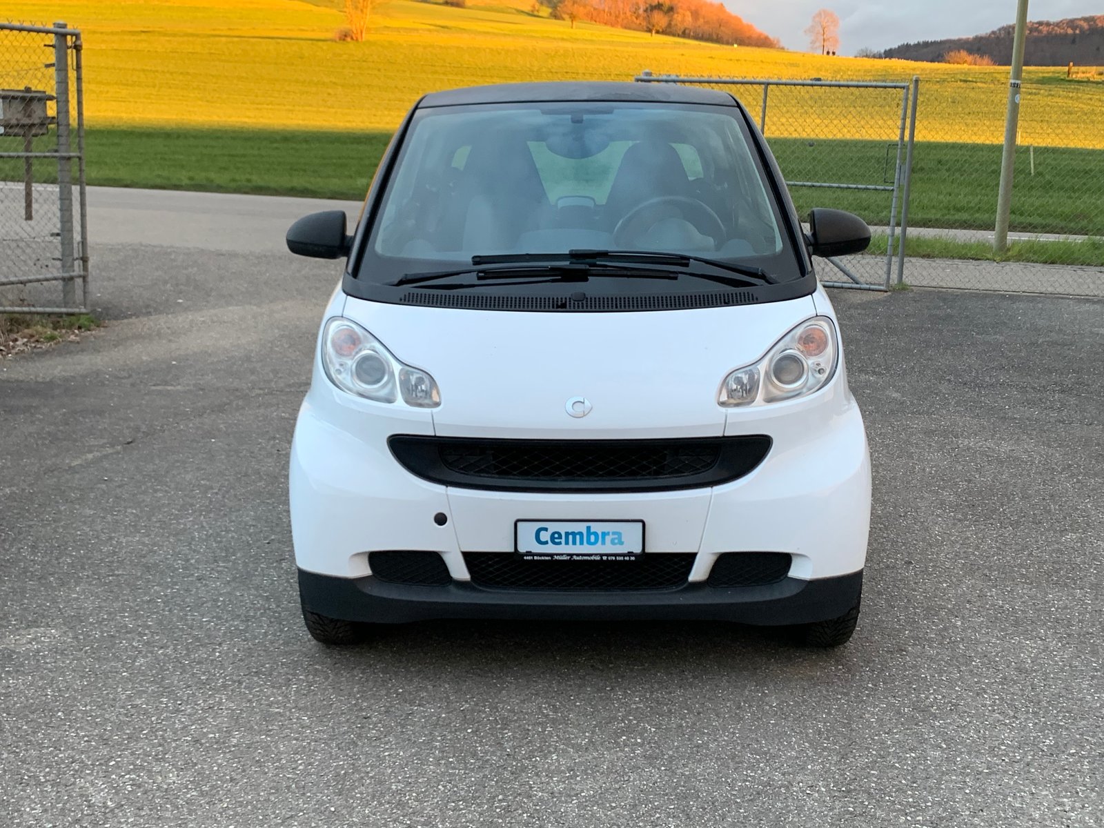 SMART fortwo black white limited mhd softouch, Petrol, Second hand / Used, Automatic - 3