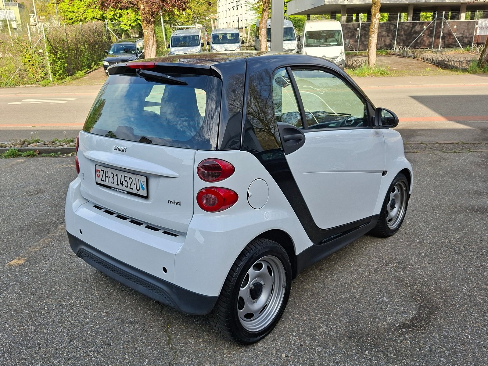 SMART fortwo pure mhd softouch, Petrol, Second hand / Used, Automatic - 5