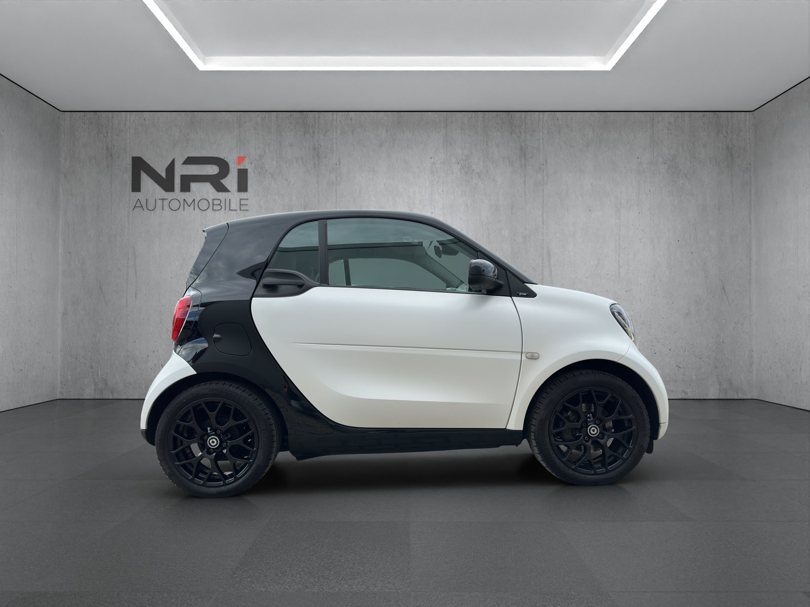 SMART Fortwo Coupé 0.9 Prime twinamic, Petrol, Second hand / Used, Automatic - 4