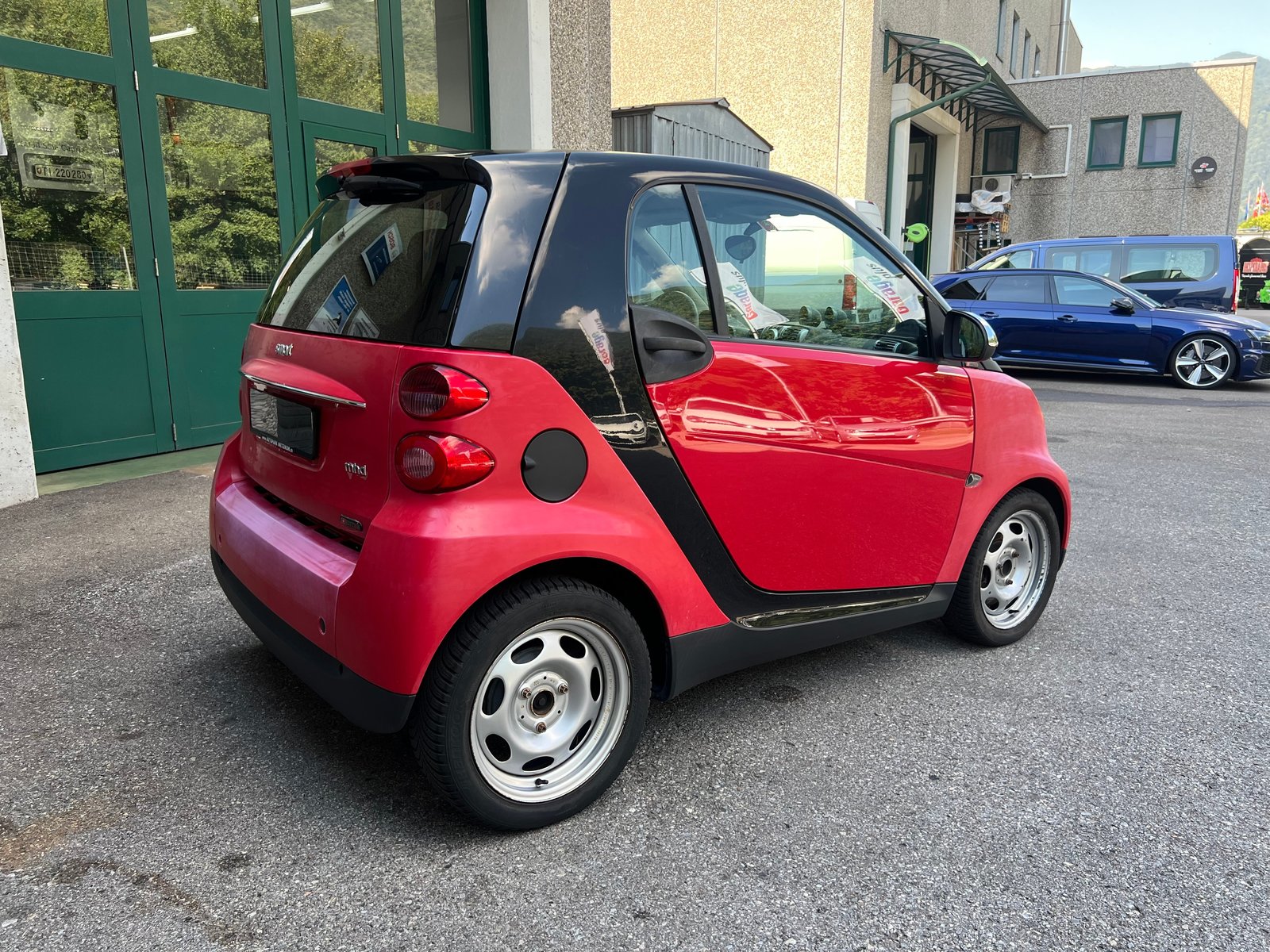 SMART FORTWO swiss edition mhd softouch, Benzin, Occasion / Gebraucht, Automatik - 4