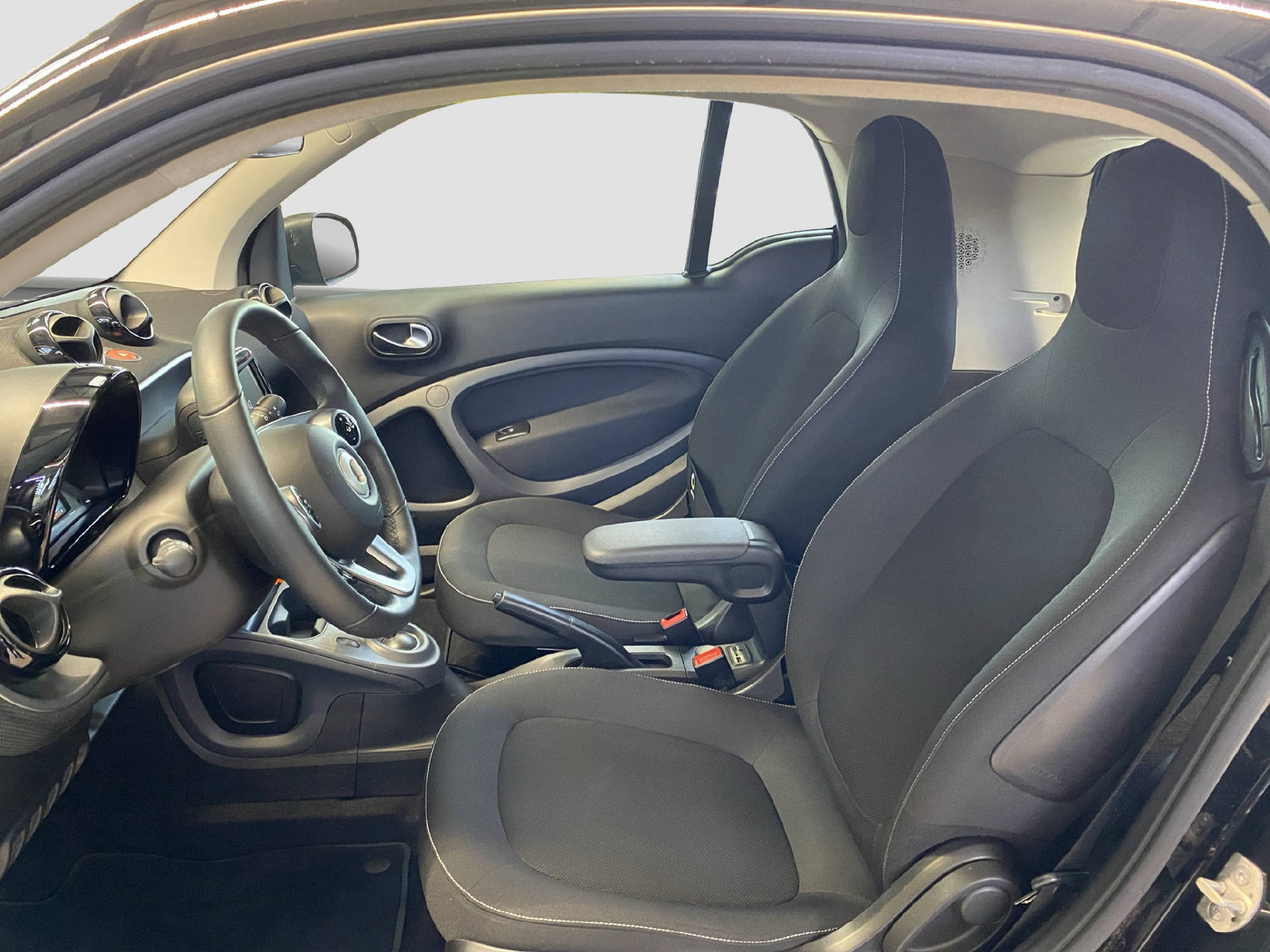SMART Fortwo Coupé 1.0 71 Passion twinamic, Essence, Occasion / Utilisé, Automatique - 7