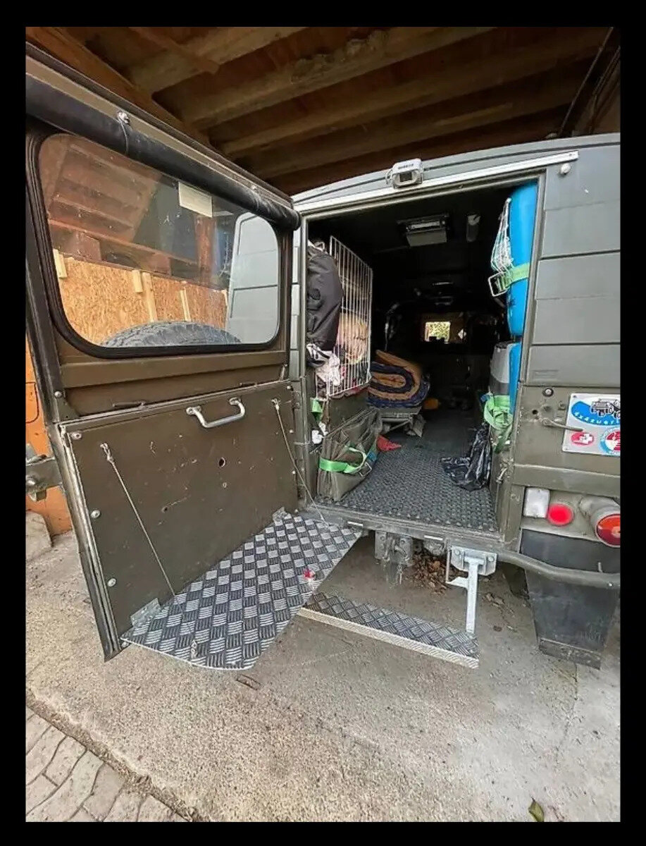 STEYR Puch Pinzgauer 712M, Essence, Occasion / Utilisé, Manuelle - 3