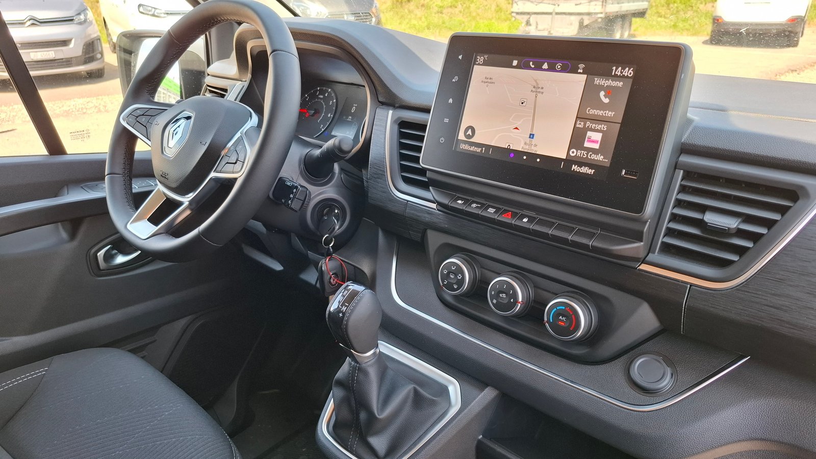 STYLEVAN Origin Austral V-5 PLACES, Diesel, Voiture nouvelle, Automatique - 4