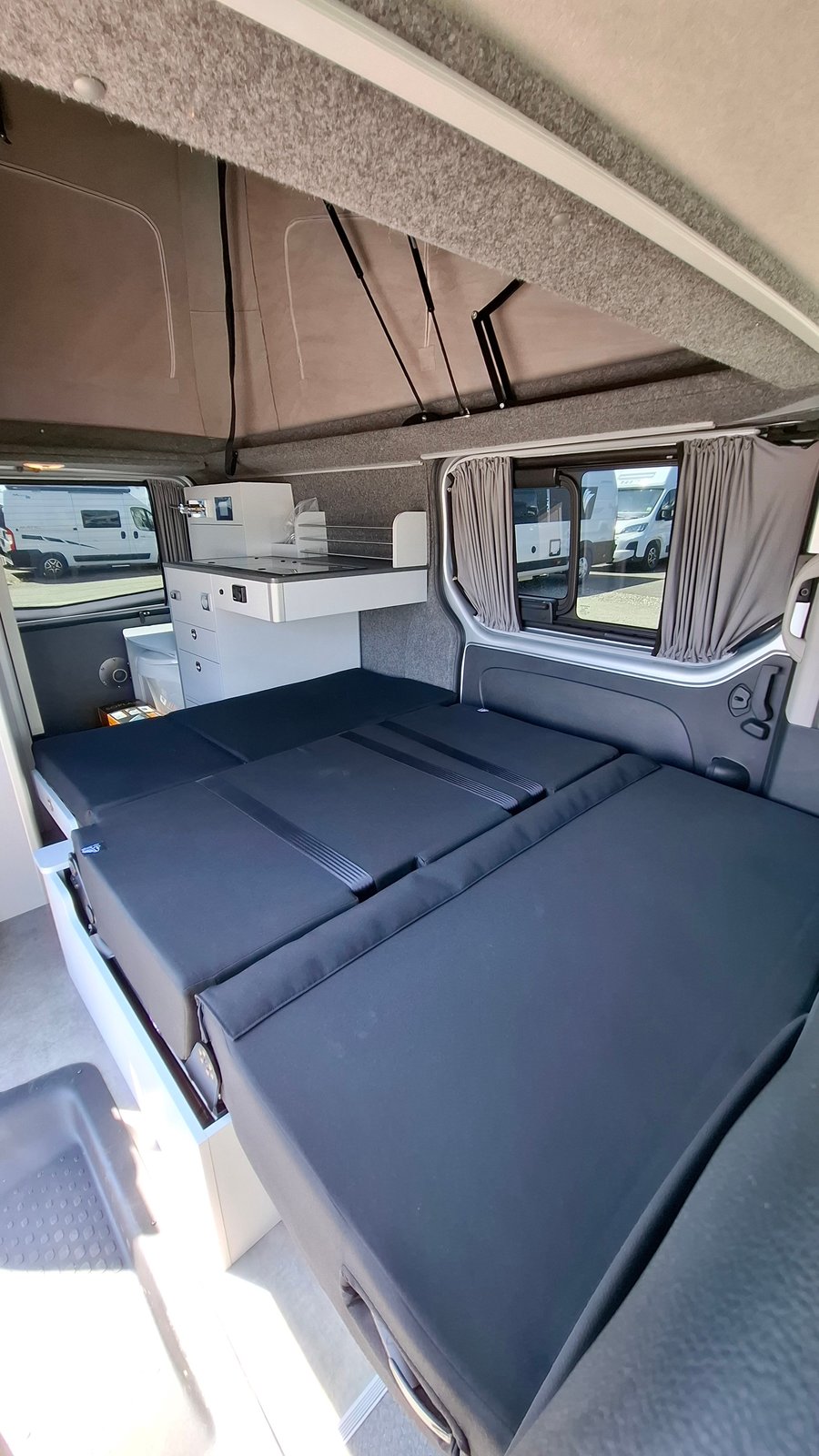 STYLEVAN Origin Austral V-5 PLACES, Diesel, Voiture nouvelle, Automatique - 6