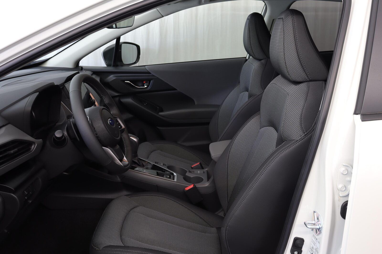 SUBARU Crosstrek 2.0i e-Boxer Swiss Plus, Mild-Hybrid Benzin/Elektro, Neuwagen, Automatik - 2
