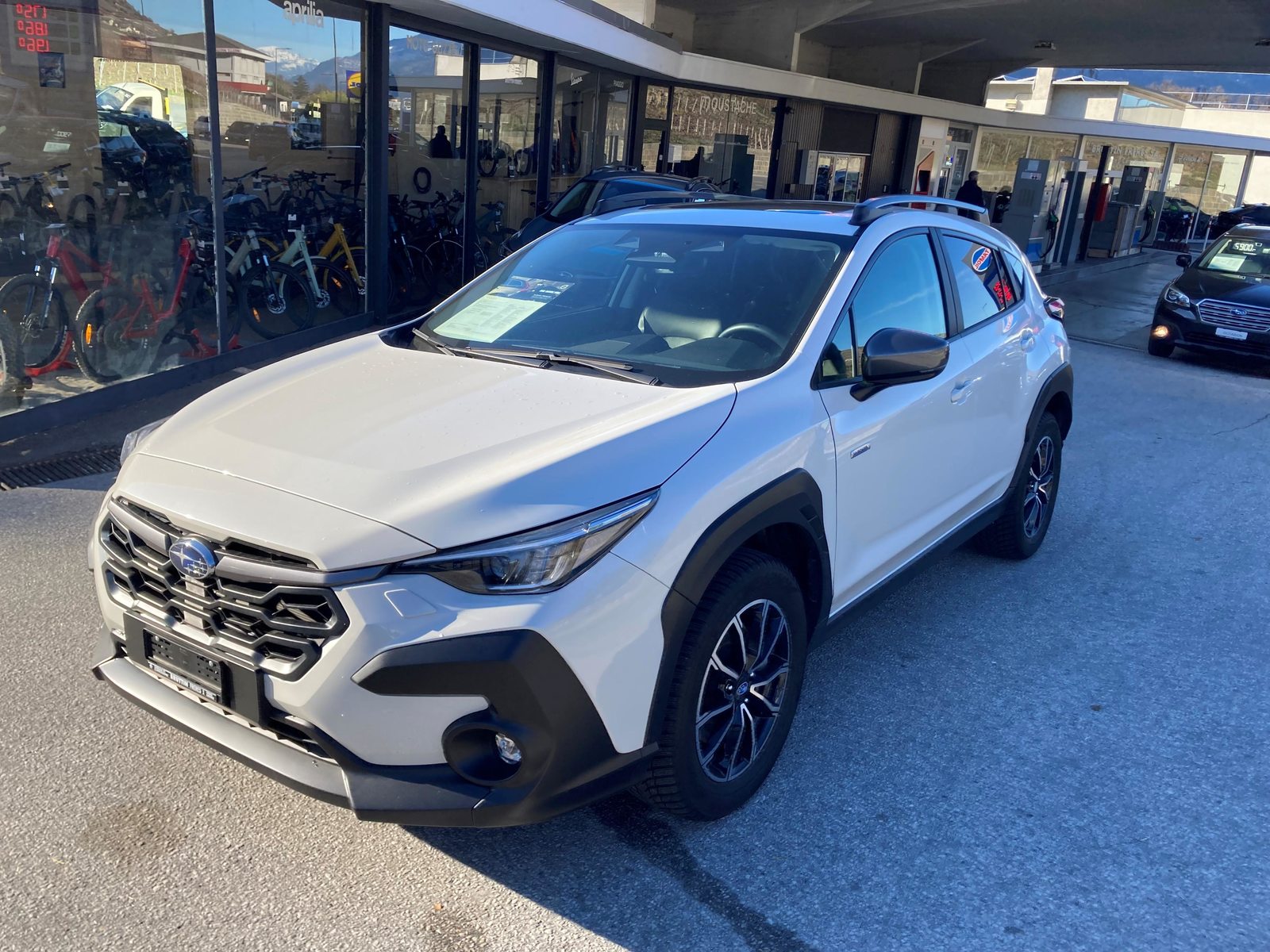 SUBARU Crosstrek 2.0i e-Boxer Luxury, Hybride Léger Essence/Électricité, Occasion / Utilisé, Automatique - 2